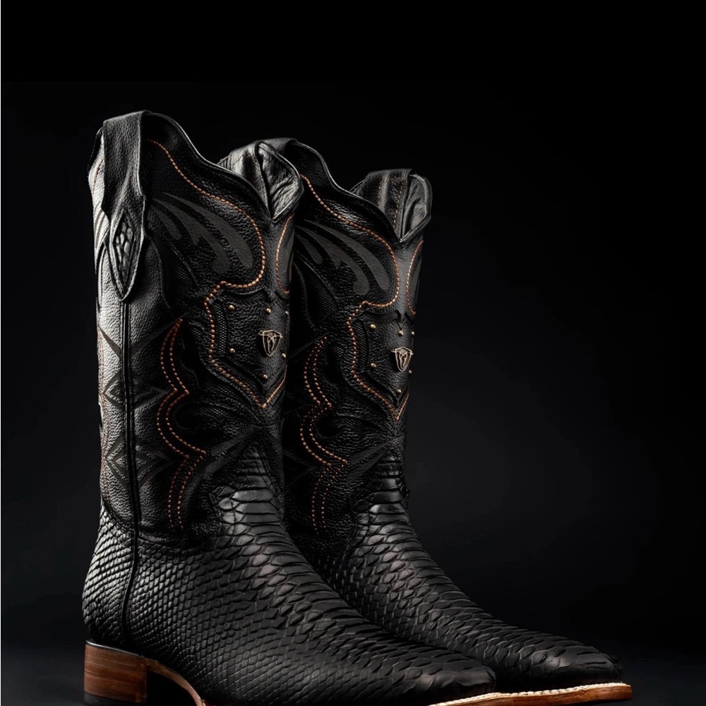 Men's MAMBA Python Tribute Square Toe Boot, 6.5, … - image 1